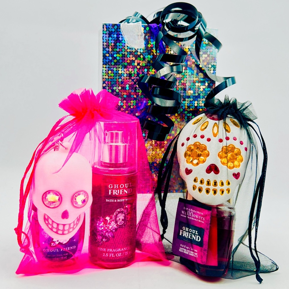 BBW 💀🎀 Ghoul Friend 🎀💀 8 pc Halloween gift set NWT - Picture 8 of 8